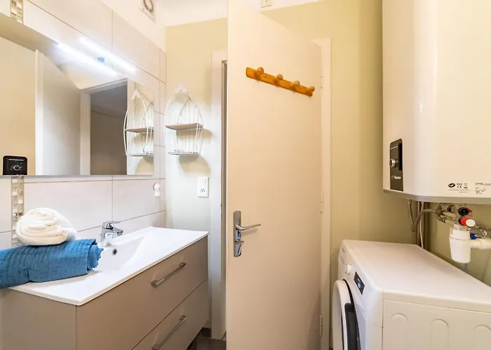 Le Marbello By Interhome * Le Lavandou